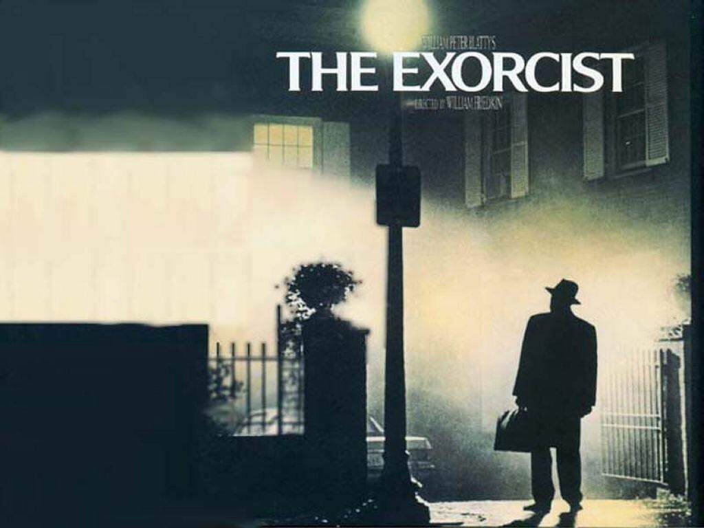 10 Horror Movies that will make you RUN for life if you watch it ALONE!