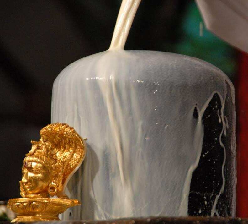 Top 25 famous Superstitions that Indians follow Blindly