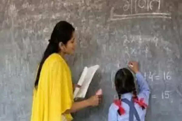 Responding from the Basic Education Council for cancellation of transfer of teachers