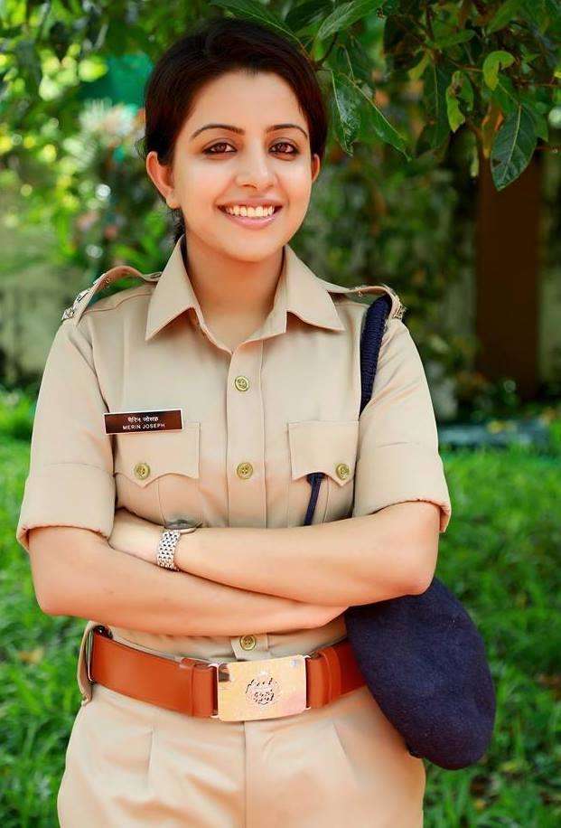 10 Most Beautiful Female IAS/ IPS Officers