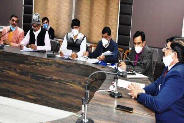 Mobile permission to Education Board Representative, Flying Squad Team Incharge and Examination Center Superintendent
