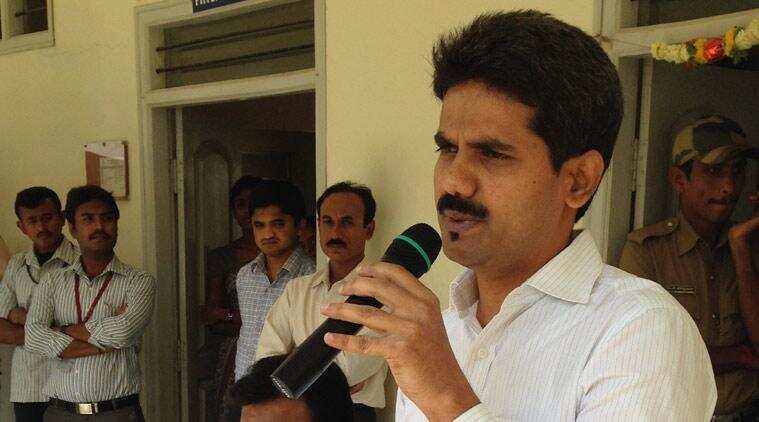 Top 5 IAS/IPS Officers who laid their lives fighting Corruption