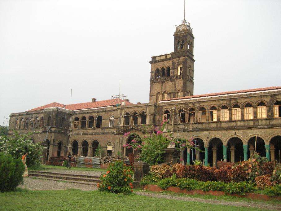 15 Haunted Colleges of India which will Scare you in Darkness