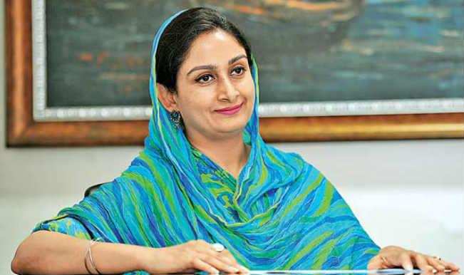 Top 20 Glamorous Female Politicians of India