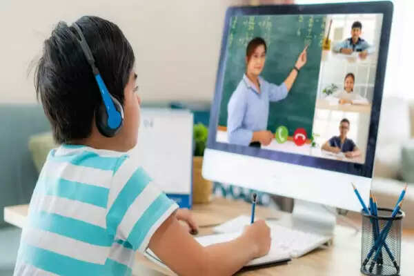 Online education for children of pre primary only for half an hour