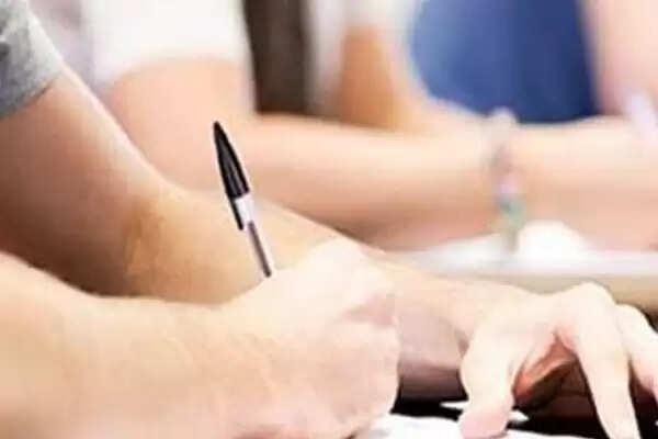 free education for students struggling with financial problems in epidemic