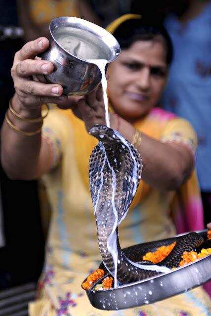 15 Most weird Rituals followed in India that will Blow Your Mind
