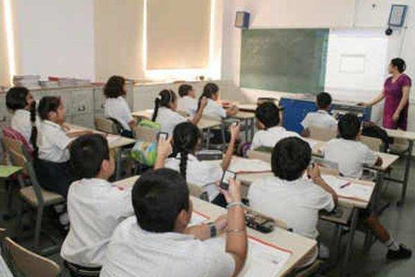 Schools in Jharkhand buzzed after nine months, 42 to 58 percent attendance on first day