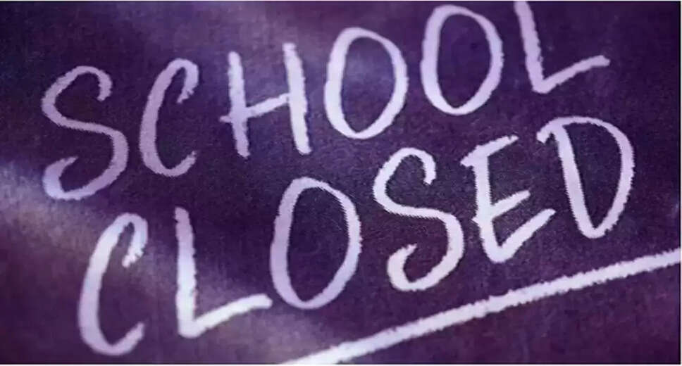 Delhi Schools Shift to Hybrid Classes Amid Severe Air Pollution