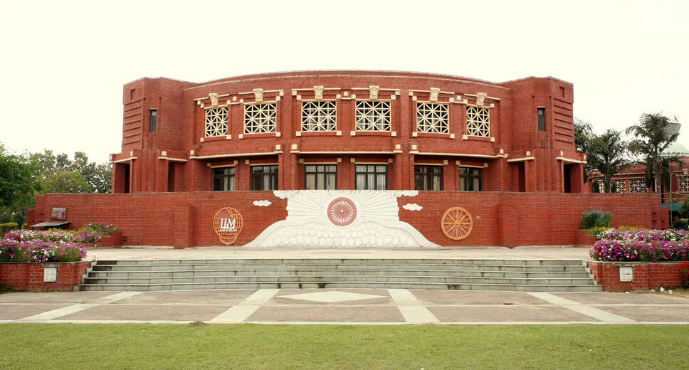 IIM Lucknow Introduces New B.Sc. in AI and Business Analytics