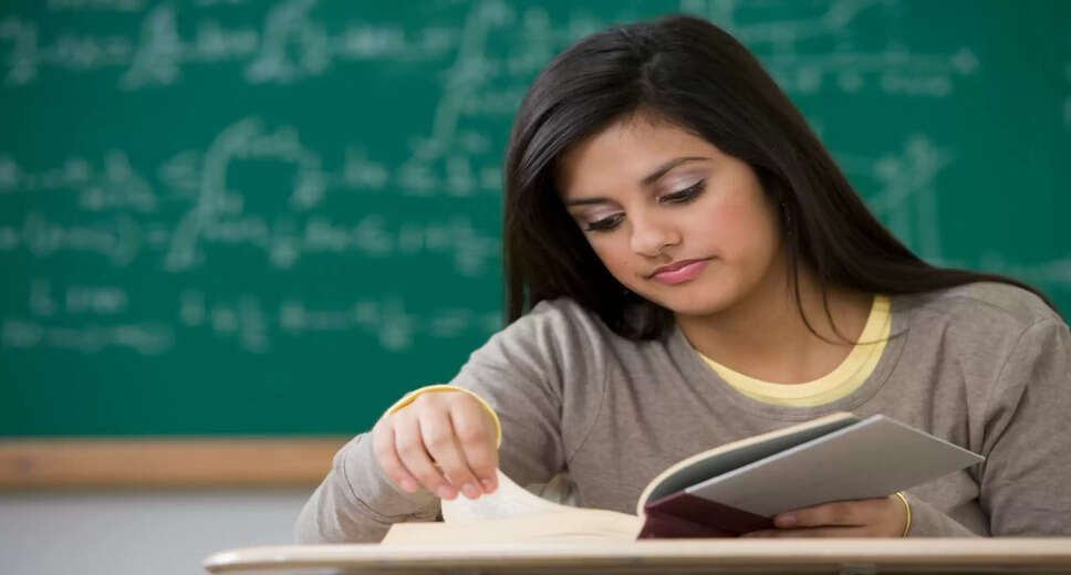 US Embassy Warns Indian Students About Visa Compliance