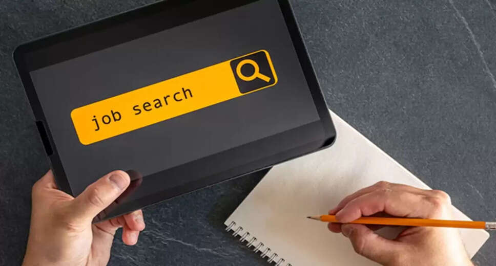 Effective Job Search Strategies: Why Recruitment Agencies Outperform Job Portals