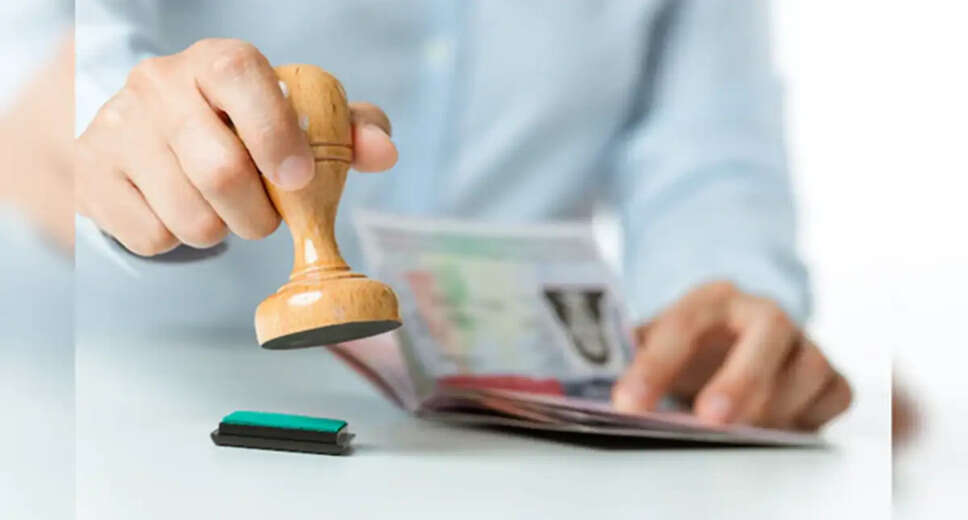 Significant Drop in US F-1 Visas for Indian Students: A Closer Look