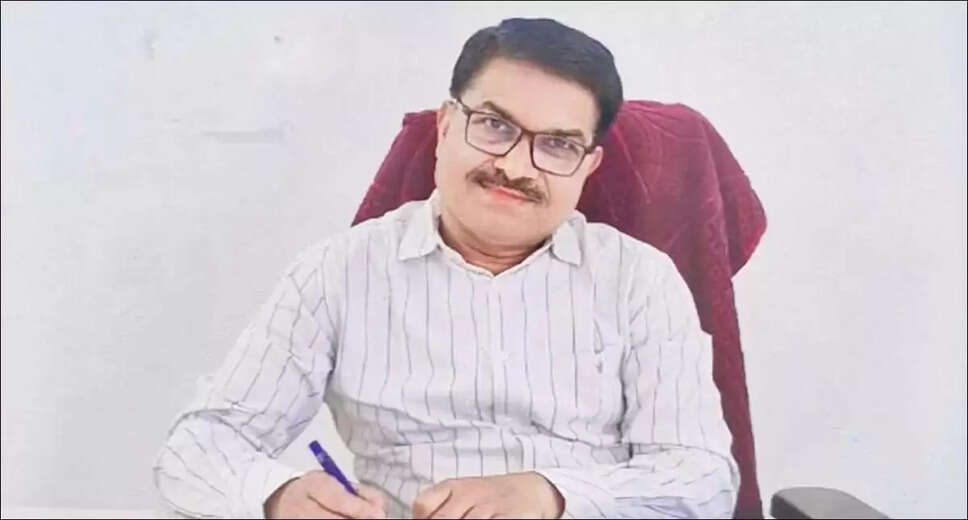 Tragic Loss: Bhopal Airport Official Passes Away on Duty