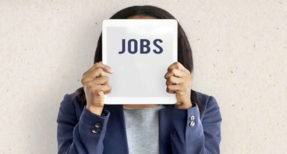 Gujarat GSSSB Staff Nurse Recruitment 2026: Apply for 90 Vacancies