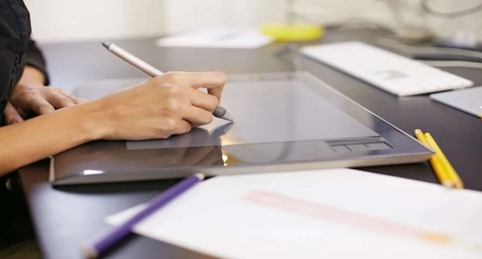 Akshay Kumar's Son Aarav Chooses Fashion Design Over Acting Career