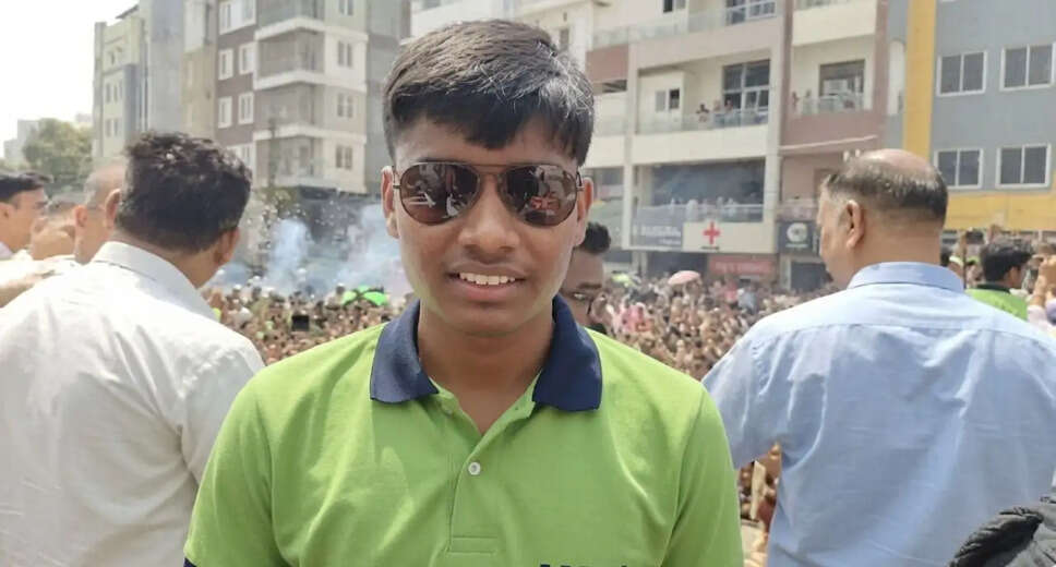 Bihar's Shubham Kumar Achieves Top Rank in JEE Advanced 2026