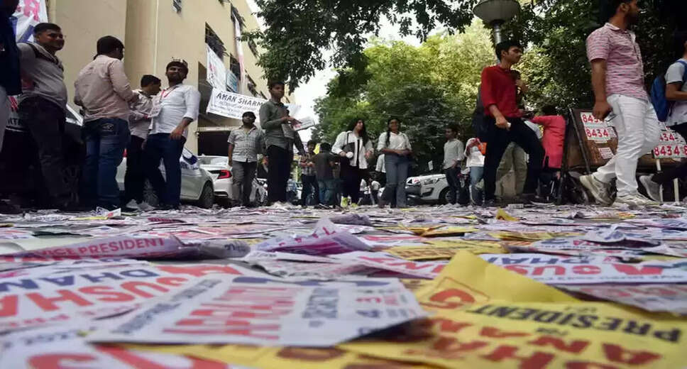 Tensions Rise at DUSU Elections 2025 as NSUI and ABVP Clash