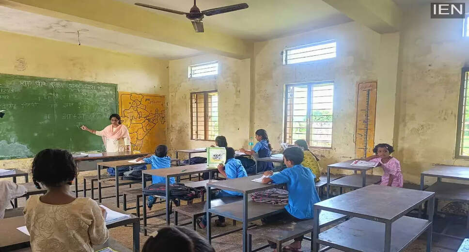 Government School Closures: A Deep Dive into Recent Trends and Impacts