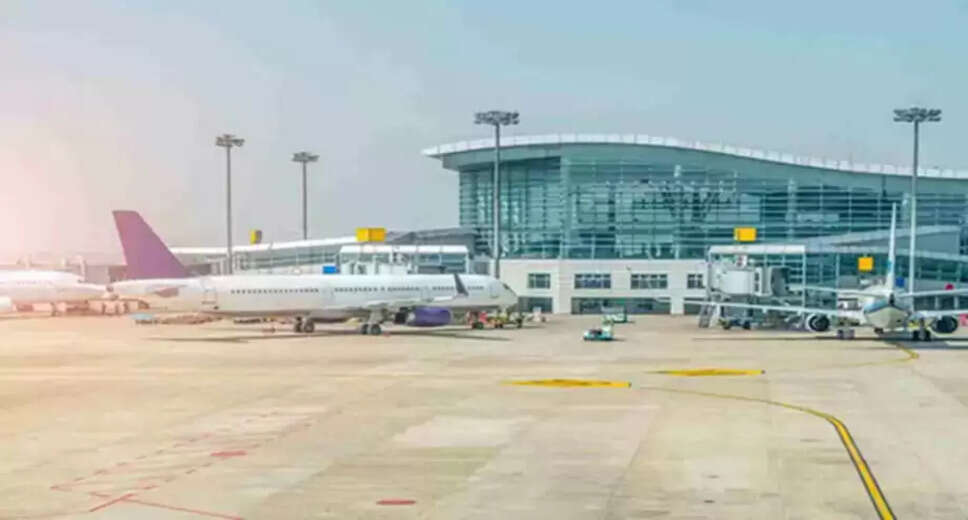 AAI Junior Executive Recruitment 2025: Apply for 976 Vacancies