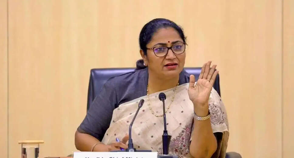 Delhi Government Empowers Parents with School Supplies Freedom