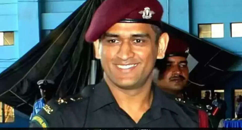 Exploring MS Dhoni's Honorary Army Rank and Earnings
