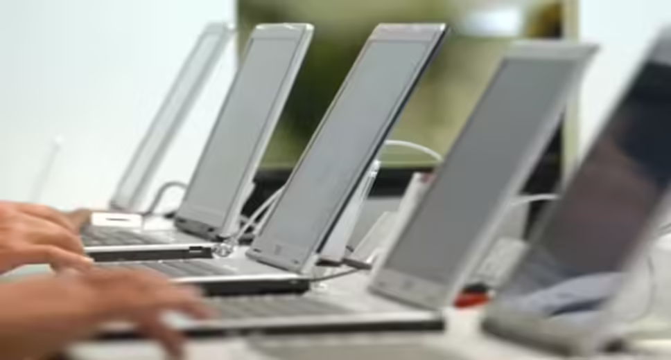 The Bihar education department has authorised the State Council of Educational Research and Training (SCERT) to impart computer training to as many as 2,75,266 teachers. According to reports, approximately 53% of teachers are not well versed with computers. As per SCERT reports, of the 2.75 lakh teachers teaching up to class 8, 1,46,266 do not have any basic knowledge of computers. SCERT will be providing training to these teachers. The others who either have basic knowledge about computers or more will also get trained. The orders for training were passed by KK Pathak, additional chief and secretary of the Education Department. Teachers working in schools from Classes 1 to 12 will have to undergo compulsory computer training. At least 10 computers have been installed in all schools up to Class 8. Computer education is mandatory for all students in various schools and in the first phase, computers were installed in around 19,000 middle schools. Students were unable to register on various career portals due to a lack of computer knowledge among teachers. Teachers are responsible for registering students on these career portals and making them informed about various career options. With complete knowledge of computers, it will also help teachers take smart classes under various schemes. SCERT will form a group of teachers to train them in computers. One group will include 80 to 90 teachers for smooth training. All the teachers need to learn basic and other details about computers, which will help them in various ways as it will make their work easy. Also, children’s education is hindered as they are unable to learn the basics of computers, which is important as a part of their education curriculum.