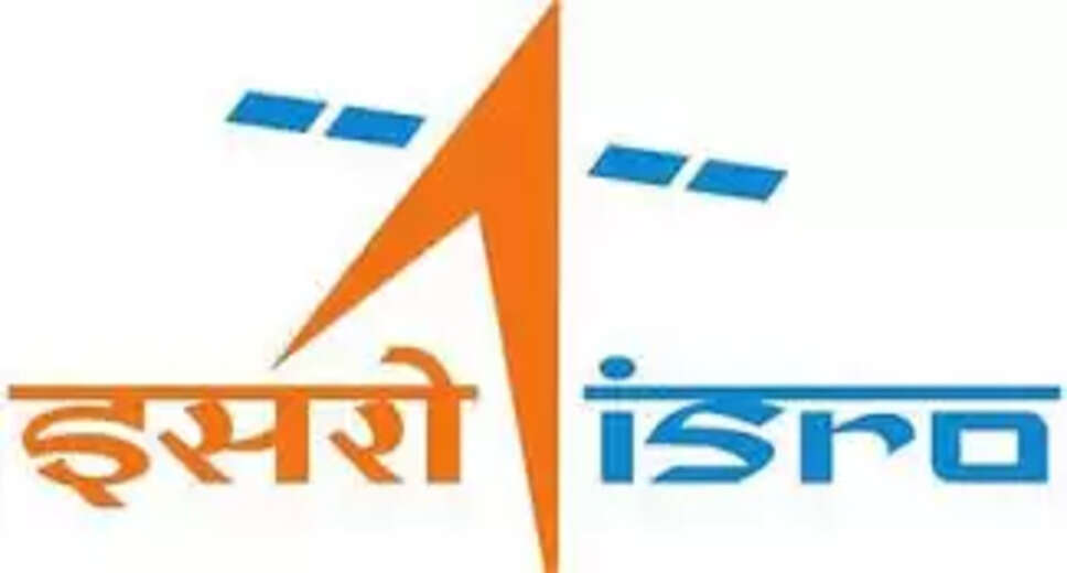 ISRO Scientist/Engineer Online Form 2023: Apply Now for 65 Vacancies Indian Space Research Organisation (ISRO) Propulsion Complex (IPRC) has released a notification for the recruitment of Scientist/Engineer vacancies. The total number of vacancies available is 65, and interested candidates who meet the eligibility criteria can apply online through the official website. This blog post covers all the necessary details related to the ISRO Scientist/Engineer recruitment 2023. Application Process and Fee The application process for the ISRO Scientist/Engineer recruitment 2023 is entirely online. Candidates need to visit the official website and fill out the online application form before the last date of application, which is 24th May 2023. The application fee for all other candidates is Rs. 250, while it is Rs. 0 for SC/ST/ESM/PWD/Female candidates. Candidates can pay the fee online or through an SBI Challan. Age Limit The upper age limit for the ISRO Scientist/Engineer recruitment 2023 is 28 years, as on 24th May 2023. Age relaxation is applicable as per the government norms. Important Dates The starting date for the online application process is 4th May 2023, while the last date to apply online is 24th May 2023. The date of examination will be notified later. Vacancy Details The table below provides a detailed breakdown of the vacancies available for each post and the required qualification for the ISRO Scientist/Engineer recruitment 2023: Post Name Total Vacancy Qualification Scientist/Engineer (Civil) 39 B.Tech (Civil Engineering) Scientist/Engineer (Electrical) 14 B.Tech in Electrical Engineering Scientist/Engineer (Refrigeration and AC) 09 B.Tech in Mechanical Engineering Scientist/Engineer (Architecture) 01 B.Tech in Architecture Scientist/Engineer (Civil) 01 B.Tech in Civil Engineering Scientist/Engineer (Architecture) 01 B.Tech in Architecture Links Candidates can find the official notification and the online application form link below: Notification: Click Here Official Website: Click Here