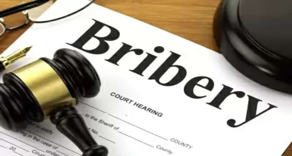 Srinagar, Feb 14 (IANS) The Jammu and Kashmir Anti-Corruption Bureau (ACB) arrested a college principal on Tuesday for demanding and accepting bribe. Official sources said Professor Tariq Ashai, the Principal of a government degree college Pattan in Baramulla district, was arrested while accepting a bribe of Rs 60,000 in Srinagar city. "A case was registered based on the complaint by the complainant in ACB police station. "A team of sleuths was organised and Tariq Ashai was arrested while accepting a bribe of Rs 60,000 in presence of witnesses," an official said, adding that he is lodged in a Srinagar police station while further investigations are on.