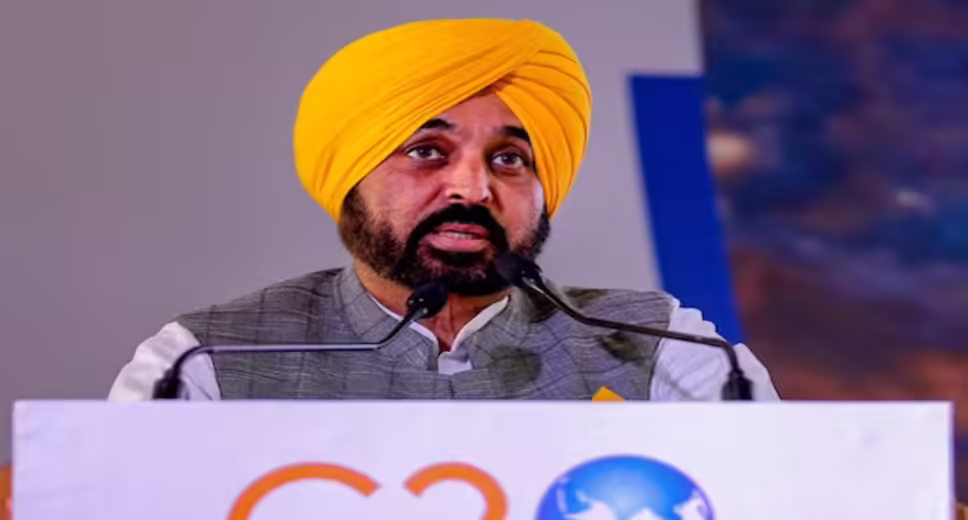 First Batch of Punjab Govt School Headmasters Depart for Training at IIM-Ahmedabad