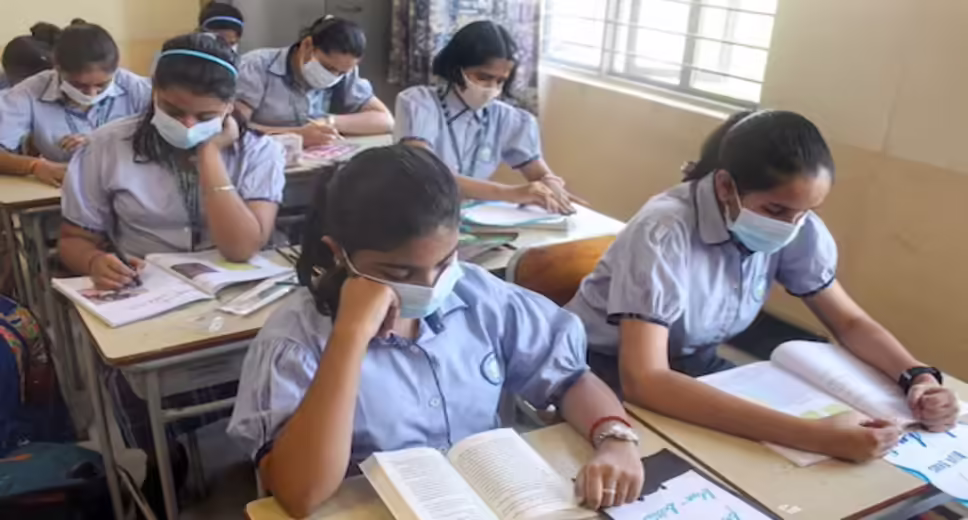 The Karnataka cabinet on Thursday decided to make it mandatory for all schools and colleges, whether government, aided or private, to read the Preamble of the Constitution daily. It has also made it compulsory to have a portrait of the Preamble of the Constitution put up at all government and semi-government offices in the state. "Keeping in mind the freedom struggle, the idea behind writing of the Constitution, the people, especially the youth at schools, colleges and universities — whether it is government, aided or private — should compulsorily read the Preamble of the Constitution," Social Welfare Minister HC Mahadevappa said. Speaking to reporters after the Cabinet meeting here, he said this will motivate the youth to contribute towards nation building and promote brotherhood among all communities. "Having such a great Constitution, our youth should compulsorily read its preamble every day," he said, adding that all government and semi-government offices should have a portrait of it displayed.