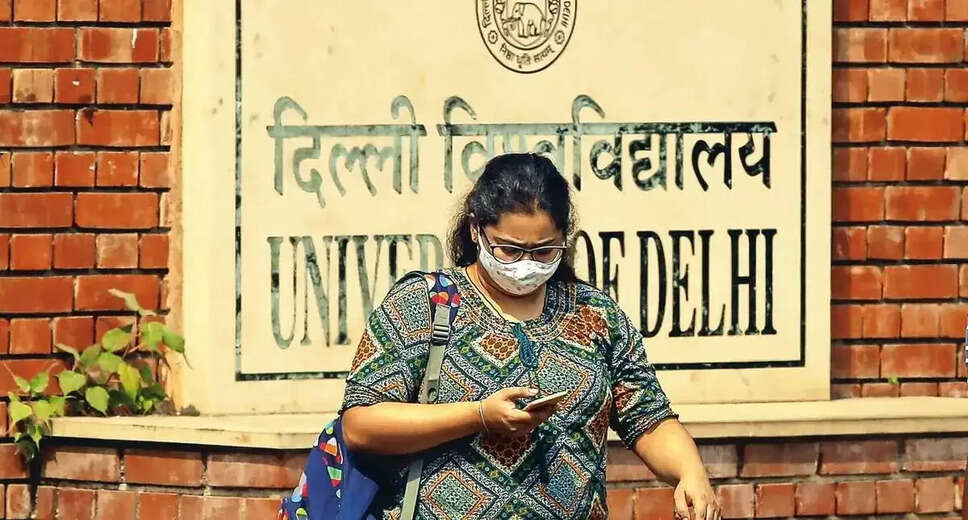 DU Allows Concurrent Dual Degrees: How Students Can Pursue Two Courses Together