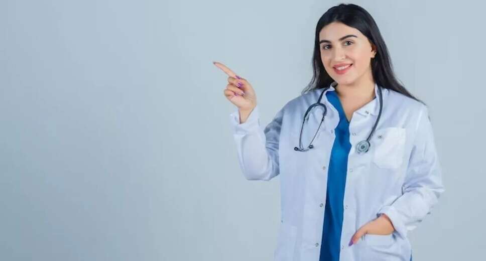 NEET UG 2024: अगले साल होने वाली नीट यूजी परीक्षा के सिलेबस में हुआ बदलाव, यहां देखें संशोधित पाठ्यक्रम show me 10 titles of other website which have posted LAtest similar content or title in hindi and also mention the website name infront of titles
