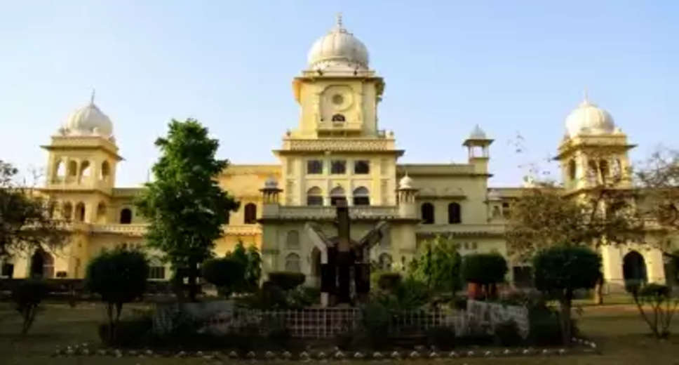 Ayurveda, Unani colleges disqualified from Lucknow University