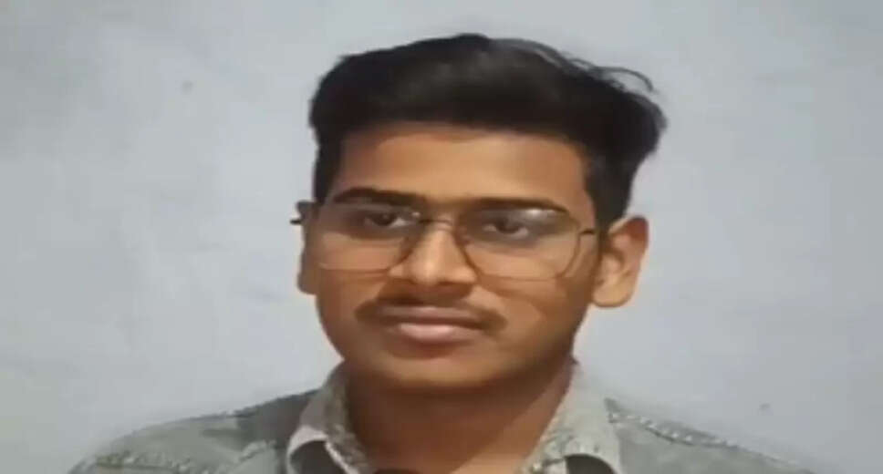 BSEB 12th Bihar Board Result 2024 Topper: Muzaffarpur Boy Dreams of IAS After Topping Exams 