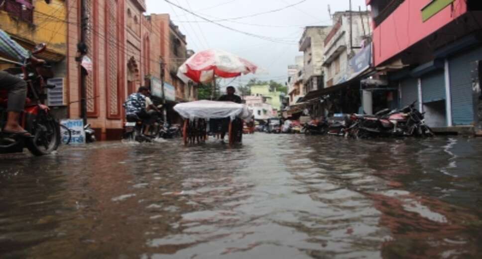 Heavy rain lashes UP, schools in several districts to remain closed