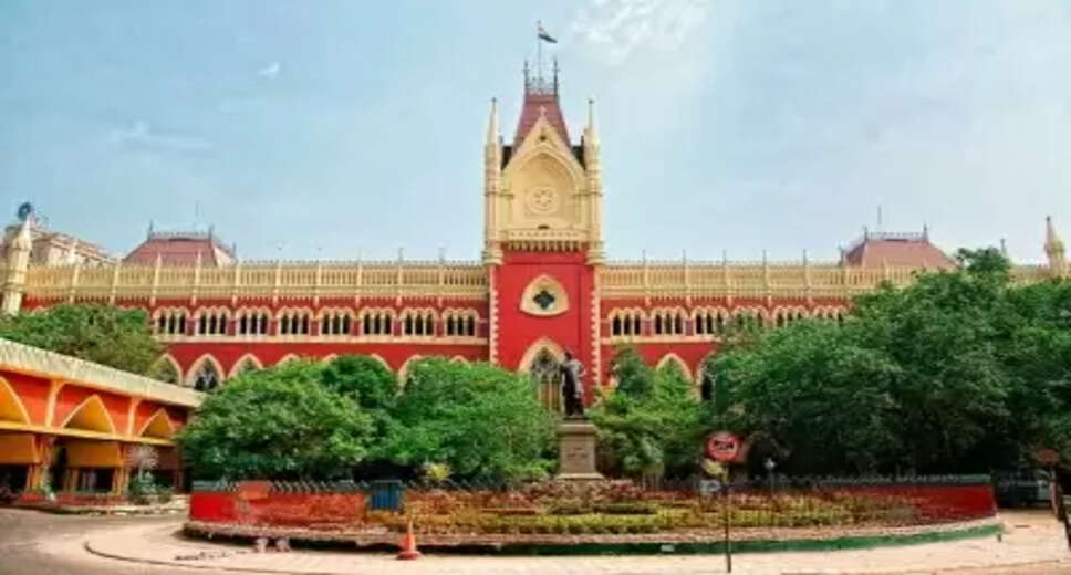 Calcutta HC slaps penalty on headmistress for delaying transfer process