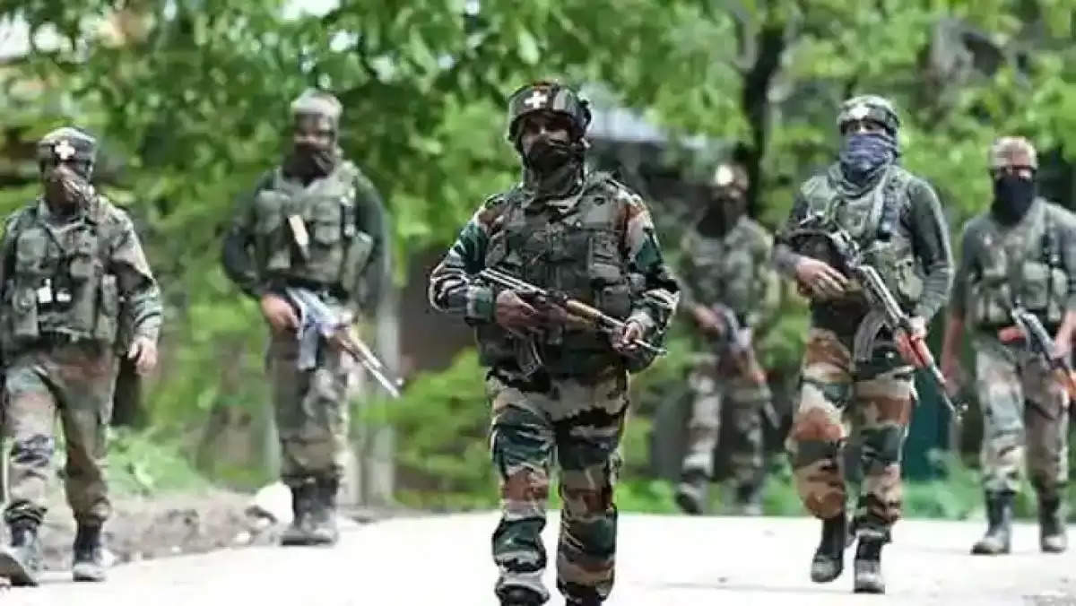Indian Army Bharti: सेना में ऑफिसर बनने का गोल्डन चांस, ग्रेजुएट बिना देर किए करें आवेदन, 2.17 लाख मिलेगी सैलरी  Show me 8 titles of other website which have posted LAtest similar content with diffrent title in hindi also mention the website name infront of titles. also write some unique titles according to other websites.
