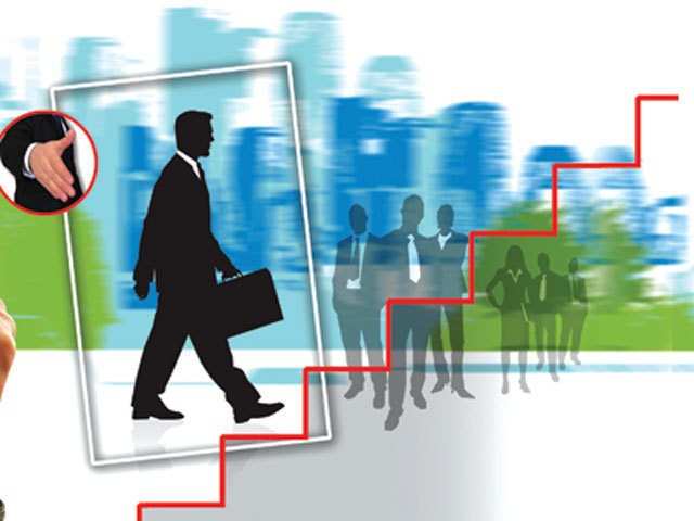 TCS and Infosys Rethink Fresher Recruitment Strategy, May Slash Hiring by 30% in 2024