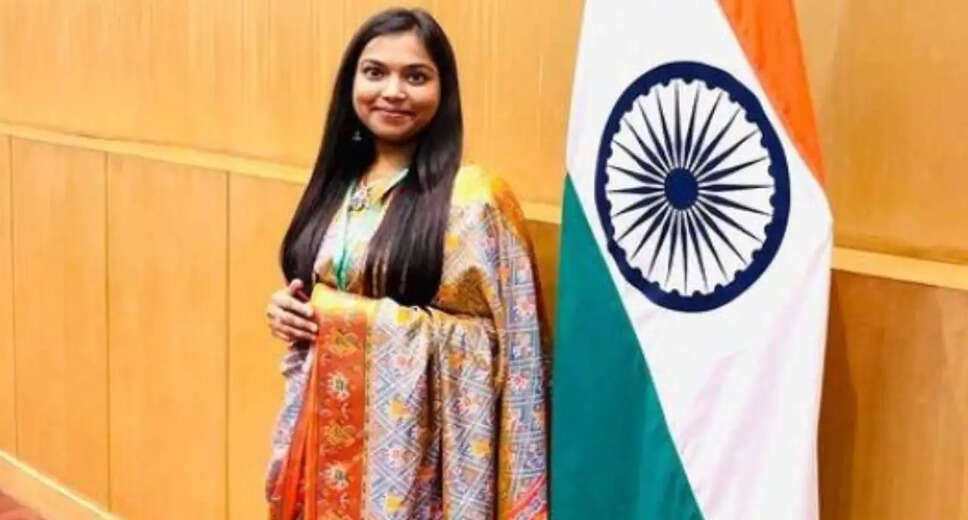 IFS Muskan Jindal's UPSC Success Story: Self-Study, No Coaching, Smartphone Use & 1st Attempt Success