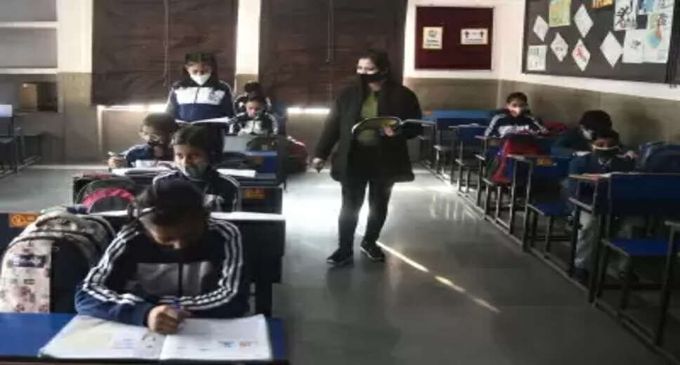 Delhi: Teachers paid full salary after 3 months in 12 colleges
