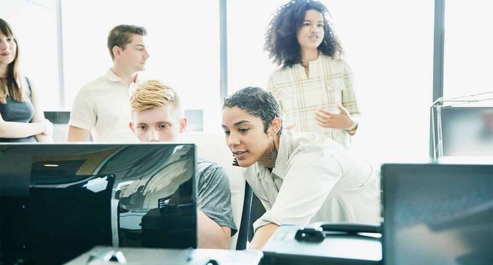Exploring Cutting-Edge Horizons: Top 5 Technology Courses in the UK
