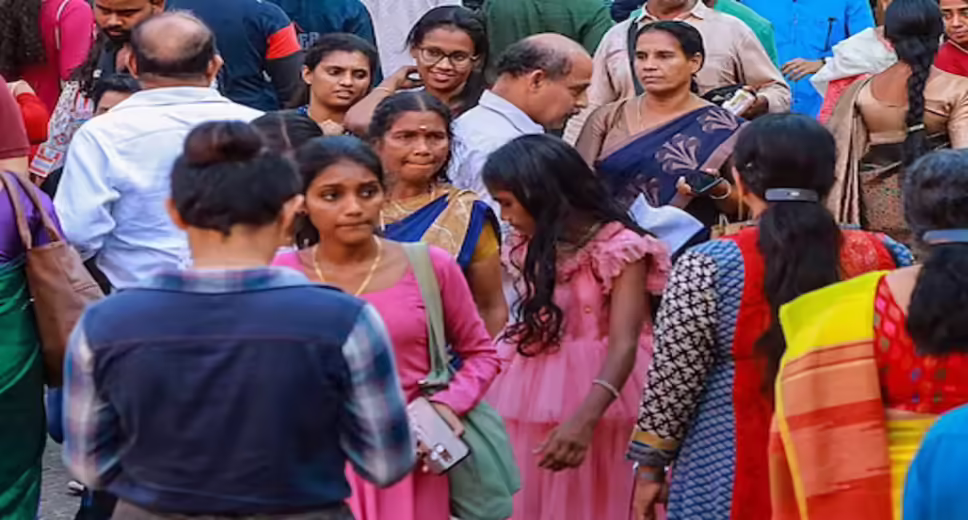 Members of two CPI(M)-backed teachers’ organisations clashed with the police in the northern West Bengal city of Siliguri on Monday. Hundreds of members of the All Bengal Teachers’ Association (ABTA) and All Bengal Primary Teachers’ Association (ABPTA) were marching to ‘Uttar Kanya’, the north Bengal secretariat of the state government, from Jalpai More to press for their demands when they were stopped at the Tinbatti More area. As they tried to break through the police barricades, a clash broke out. A police officer said the protesters were trying to move beyond the police cordon to the area where prohibitory orders were in place. “Mild force” along with water cannons had to be used to disperse them, he said. Later a five-member delegation of the teachers went to the secretariat to hand over a memorandum of their demands to the state government. RELATED NEWS Stage One: Online Common Entrance Examination for Recruitment of Agniveers, Others Begins ISRO Recruitment 2023: Applications Open for 63 Vacancies for Various Posts At iprc.gov.in, Salary up to Rs 1,42,400 Among the demands are increase in dearness allowance, non-implementation of NEP 2020, recruitment of eligible teaching job aspirants and arrest of all those accused in the school jobs scam. CPI(M) Rajya Sabha MP Bikash Bhattacharya, who led the march, alleged, “The police action on the teachers brought to the fore the anti-people and anti-teacher face of the TMC government. Today’s incident proves, this government is run by uneducated people.” Many protesters were detained and later released, police said. The CPI(M) claimed that several teachers were injured in the police action, but police said it did not have information about serious injury to any agitator.